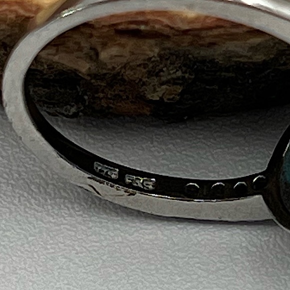 Round-Cut Halo Aquamarine Gemstone & Cubic Zirconia Sterling Silver Ring - Picture 6 of 6